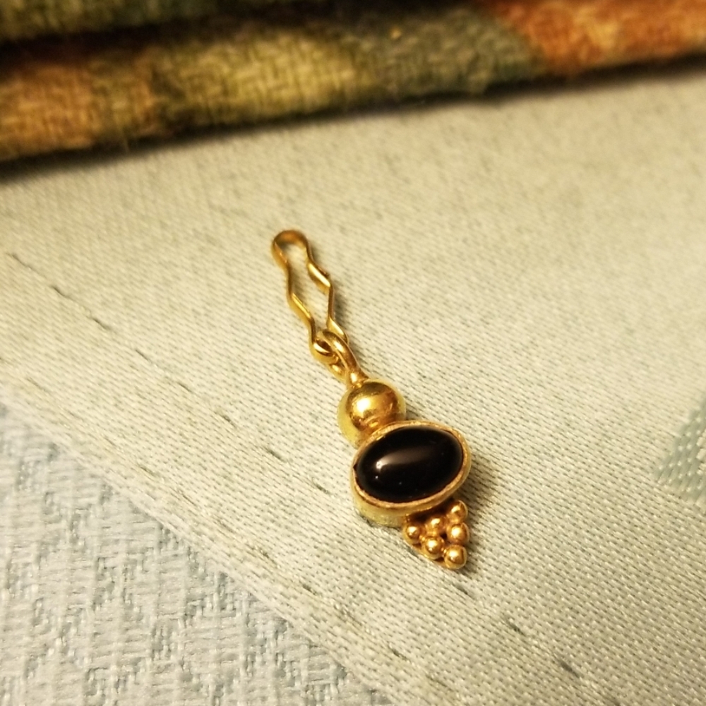 NWOT Charm, Black Stone with Gold Tone Setting